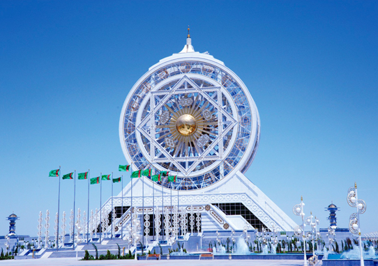 The Alem Ferris Wheel in Ashgabat, Turkmenistan: one of the city's modern architectural highlights visited during our guided sightseeing tours.